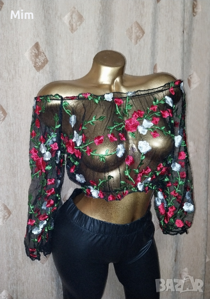 M Черен прозрачен топ с богата бродерия , снимка 1