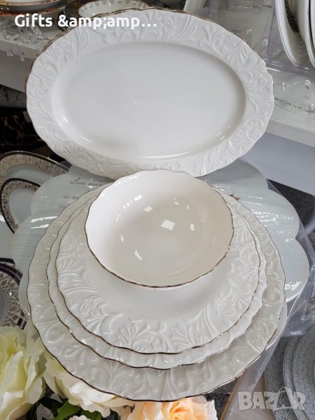 Порцеланов сервиз за хранене от 26 части, снимка 1