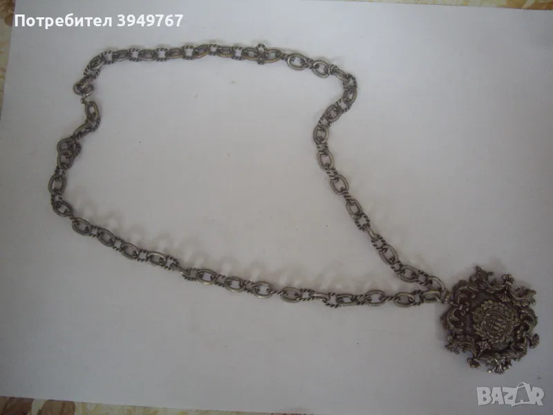 Стар много красив медалйон., снимка 1