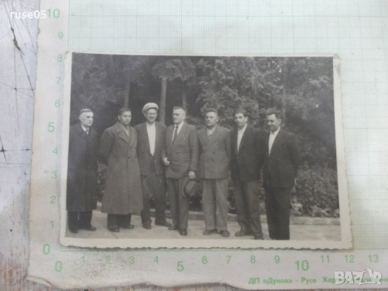 Снимка стара на група мъже, снимка 1