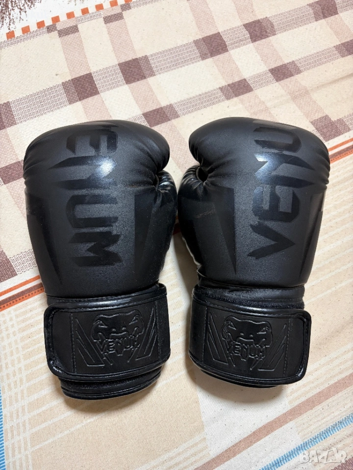 Боксови ръкавици Venum Elite 14oz, снимка 1