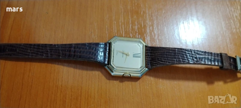 LUCERNE, SWITZERLAND, VINTAGE, LADIES WRISTWATCH, HAND WINDING, GOLD PLATED, LEATHER STRAP, 1980S., снимка 1