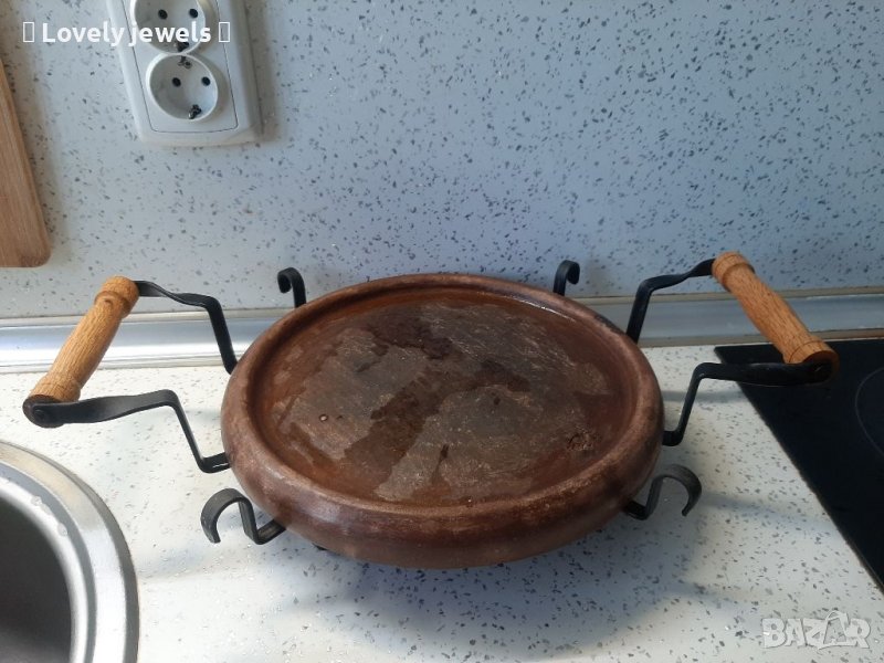 Сач глинен с метална стойка ковано желязо , снимка 1