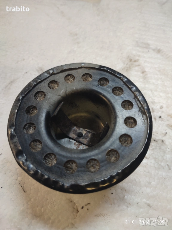 Капачка за масло, снимка 1