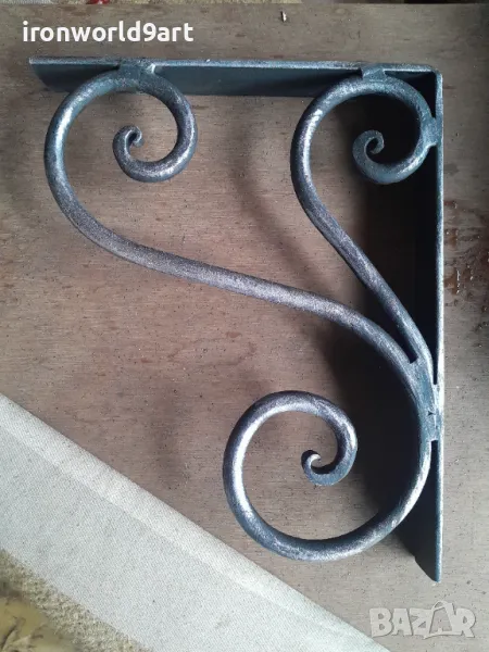 Конзоли , рафтодържачи стойки и ъгли за рафтове и етажерки от ковано желязо, снимка 1