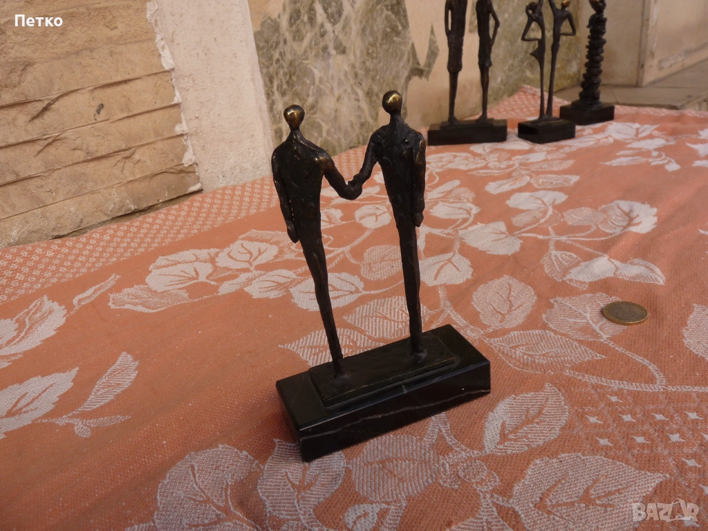Стара бронзова статуетка пластика, снимка 1