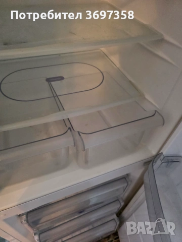 Хладилник с фризер Whirlpool , снимка 6 - Хладилници - 53191458
