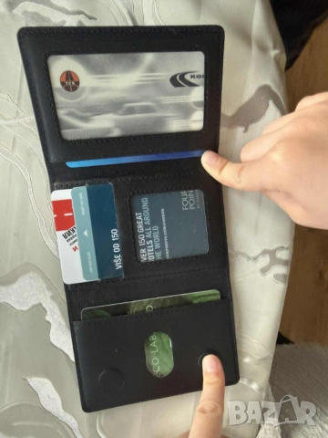 Кейс с Маг Сзфе за документи и карти