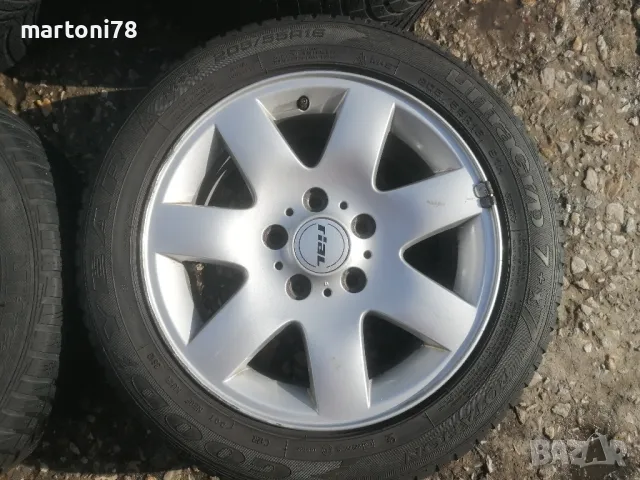 Комплект оригинални алуминиеви джанти за BMW 16 цола със зимни гуми. , снимка 2 - Гуми и джанти - 48934482