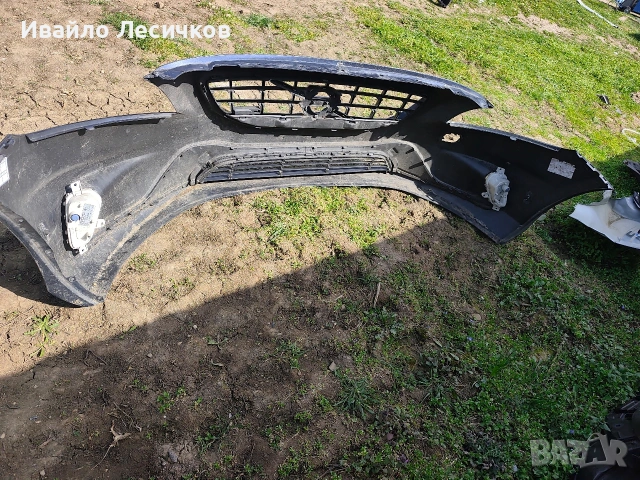 Предна броня за Volvo v40 , снимка 2 - Части - 53857432