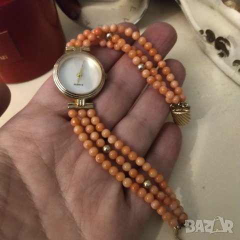 Часовник Арт Деко позлата естествен корал