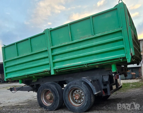 РЕМАРКЕ САМОСВАЛНО