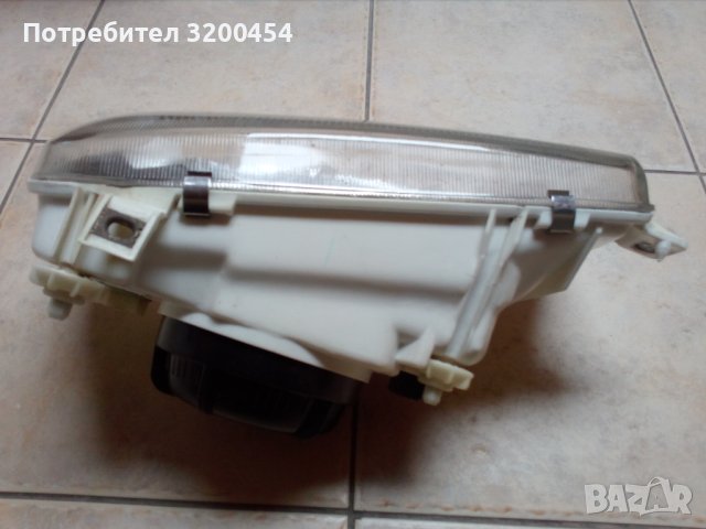 Фар за Фолксваген Венто (ляв), снимка 3 - Части - 41776813