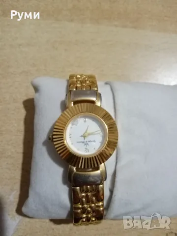 Продавам часовник 