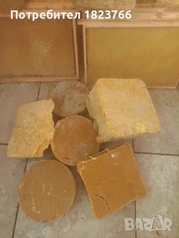 Продавам натурален пчелен восък