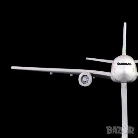 Boeing 777 самолет модел макет Etiopian Африка полети писта стюардеса, снимка 5 - Колекции - 50915967
