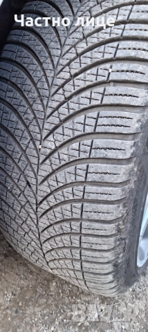 225/40/18 Goodyear дот 22 всесезонни, снимка 3 - Гуми и джанти - 52225145