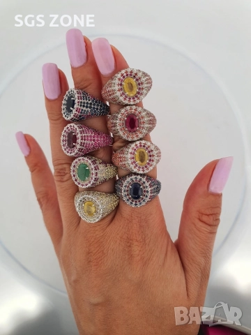 сребърен пръстен със сапфир, изумруд и рубин