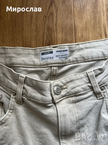 Bershka - Дънки, снимка 2 - Дънки - 55728464