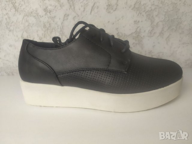 Дамски перфорирани обувки на платформа Primadonna, снимка 1