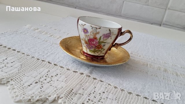 Две чашки за кафе с една чинийка, снимка 2 - Чаши - 35687318