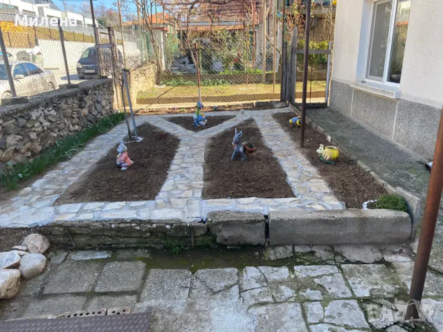  Продава ОТ СОБСТВЕНИК два етажа от къща в гр.Асеновград , снимка 9 - Къщи - 49423393