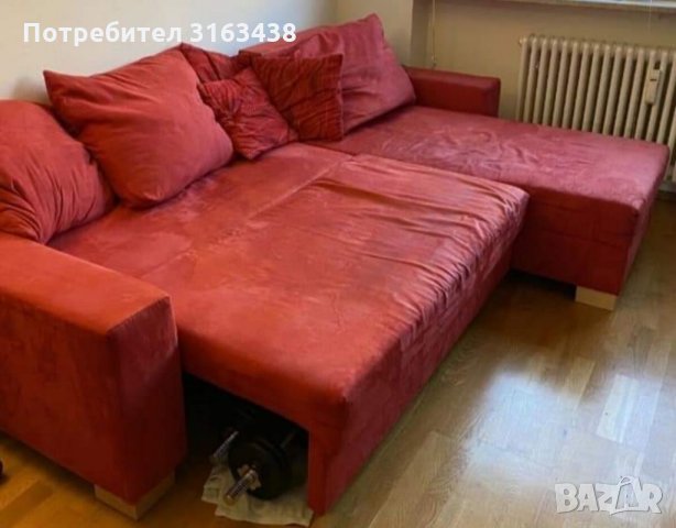 Червен ъглов диван с функция сън