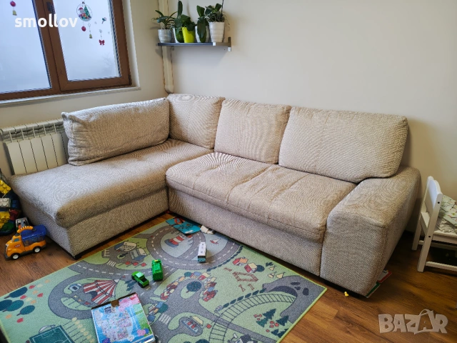 Ъглов диван с функция за спане