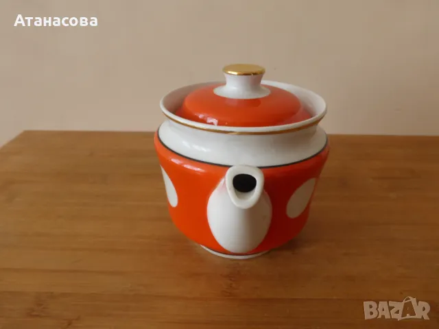Украински порцеланов чайник 1975 г, снимка 3 - Аксесоари за кухня - 47471097