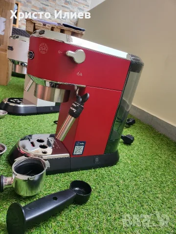 Кафемашина с ръкохватка Делонги DeLonghi Dedica EC685W Червена, снимка 8 - Кафемашини - 56192691