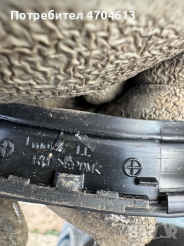 Уплътнение предна дясна врата на Range Rover Evoque само за 20Eur. BJ32-20518, снимка 5 - Части - 53117112