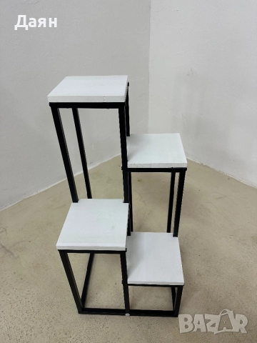 Поставка за растения Outaunny, 4 нива , снимка 2 - Етажерки - 52718666