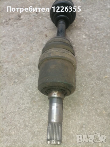 Продавам полуоска за киа спортидж, снимка 3 - Автомобили и джипове - 50954832