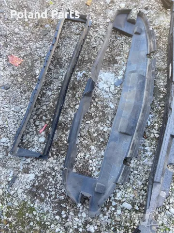 Абсорбер, въздухозаборник предна броня Мерцедес ЦЛА Ц118 Mercedes CLA C118 A 118 880 16 00 , снимка 2 - Части - 50125844