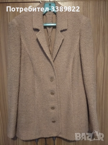 Дамски костюм, снимка 2 - Костюми - 52402885