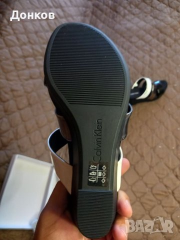 Продавам дамски чехли Calvin Klein, снимка 8 - Чехли - 41624776