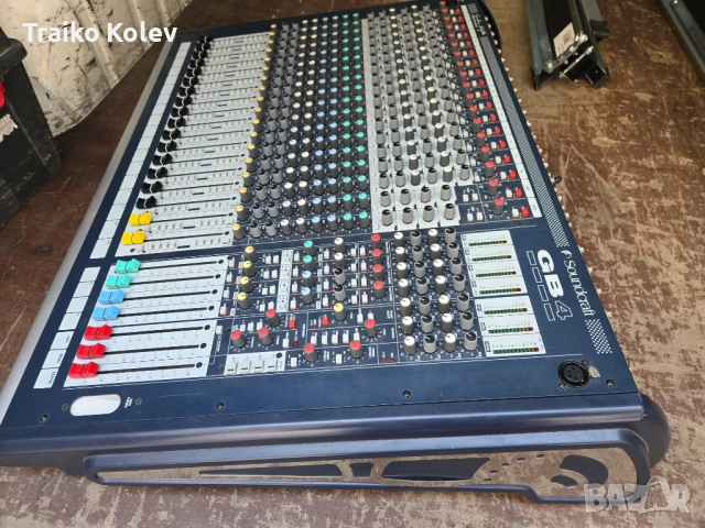 Soundcraft GB 4, снимка 6 - Ресийвъри, усилватели, смесителни пултове - 53159959