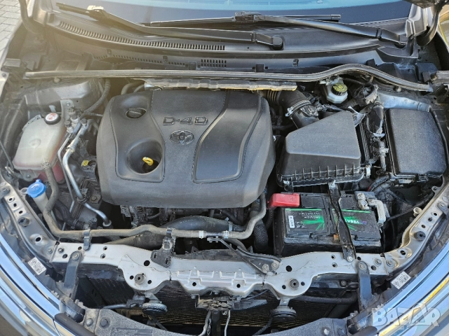 Toyota Corolla 1.4 D4D, снимка 14 - Автомобили и джипове - 52433184