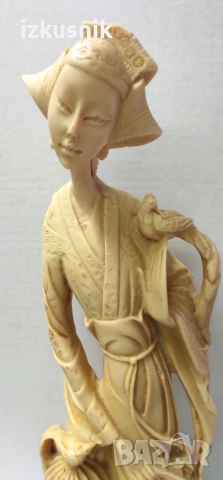 Ориенталска статуетка от 70-те години, с подпис, снимка 3 - Колекции - 52711666