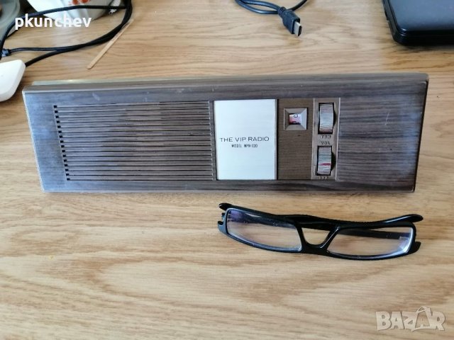Ретро AM радио THE VIP RADIO, снимка 2 - Радиокасетофони, транзистори - 39961261
