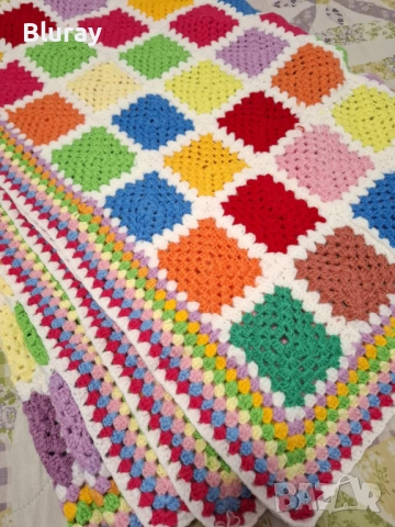 Многоцветно плетено одеяло ръчно платено на 1 кука, снимка 5 - Декорация за дома - 52606549