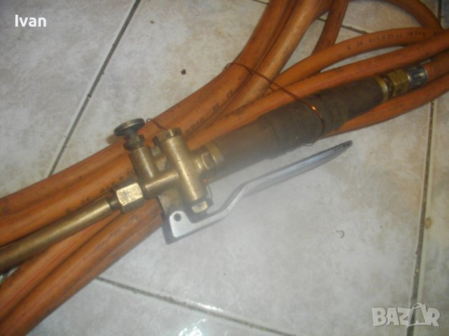 Старо Качество Масивна Немска Профи Газова Горелка Покриви/Хидроизолации-78,5см-Маркуч 8м/Вентил4bar, снимка 4 - Други инструменти - 42547924