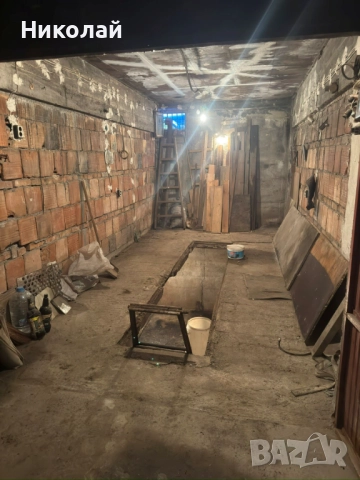 Продава ГАРАЖ с канал на две нива, ПАРКОМЯСТО, гр. Велико Търново