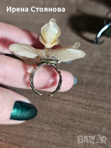 Регулируеми пръстенчета с естествен цвят на орхидея, лилиум и пауново перо , снимка 8 - Пръстени - 52387566