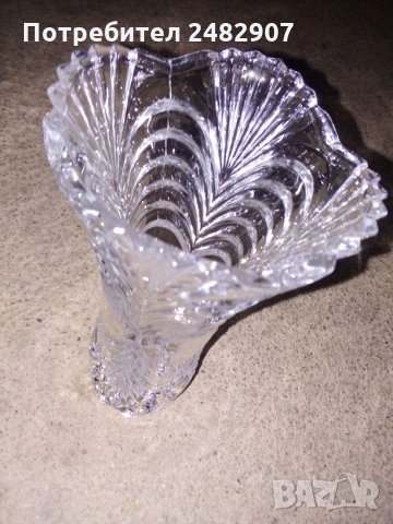 Стара кристална ваза, снимка 4 - Антикварни и старинни предмети - 34376443