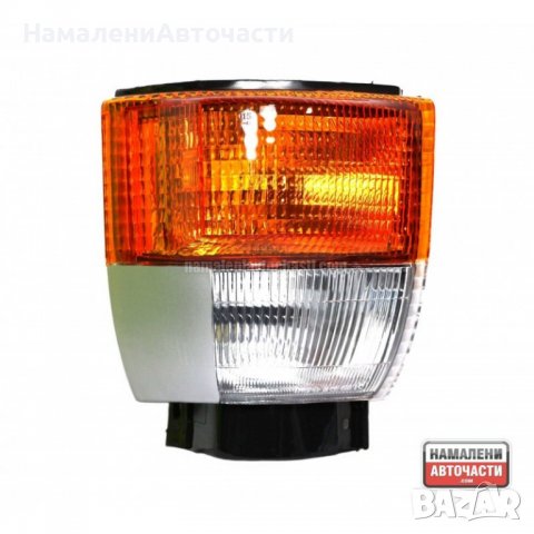 Мигач габарит 261243T900 215164R Nissan Cabstar E