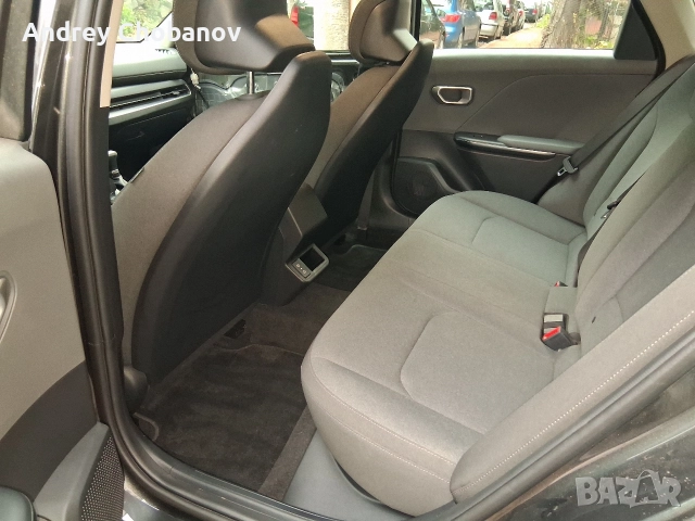 Киа К4 LX 2.0 I DOHC, снимка 9 - Автомобили и джипове - 52823838