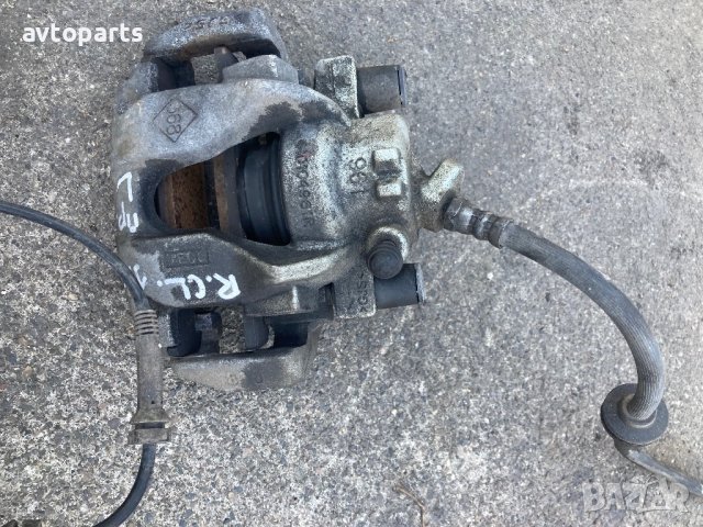 Renault clio 2015година 1.5dci главини и преден ляв спирачен апарат, снимка 4 - Части - 41338916