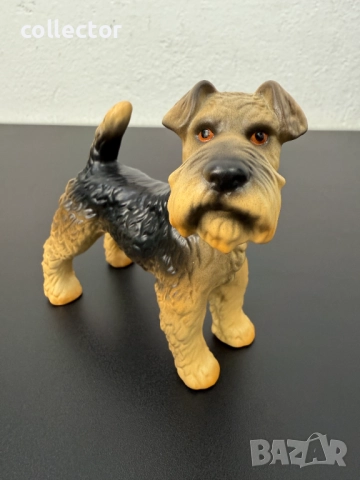 Порцеланова фигурка на  Еърдейл териер Goebel. №7501, снимка 6 - Колекции - 52083265