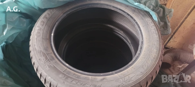 Продавам  запазени зимни гуми р16 205 на 55 Toyo 150лв , снимка 2 - Аксесоари и консумативи - 52085541